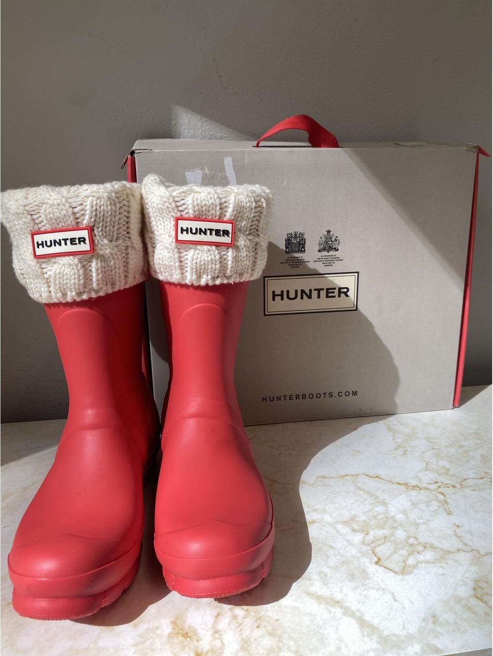Hunter Original Short Bright Coral Rain Boots 7 Box & Socks